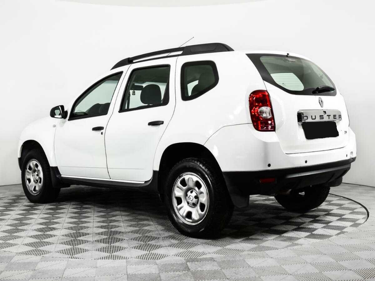 Renault Duster с пробегом — 2014 год. Фото: #6