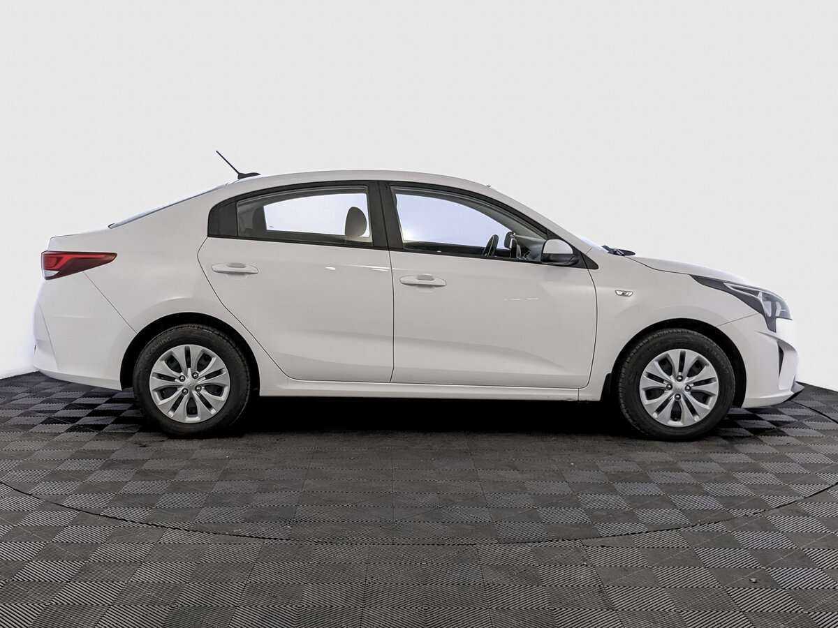 Kia Rio с пробегом — 2021 год. Фото: #3