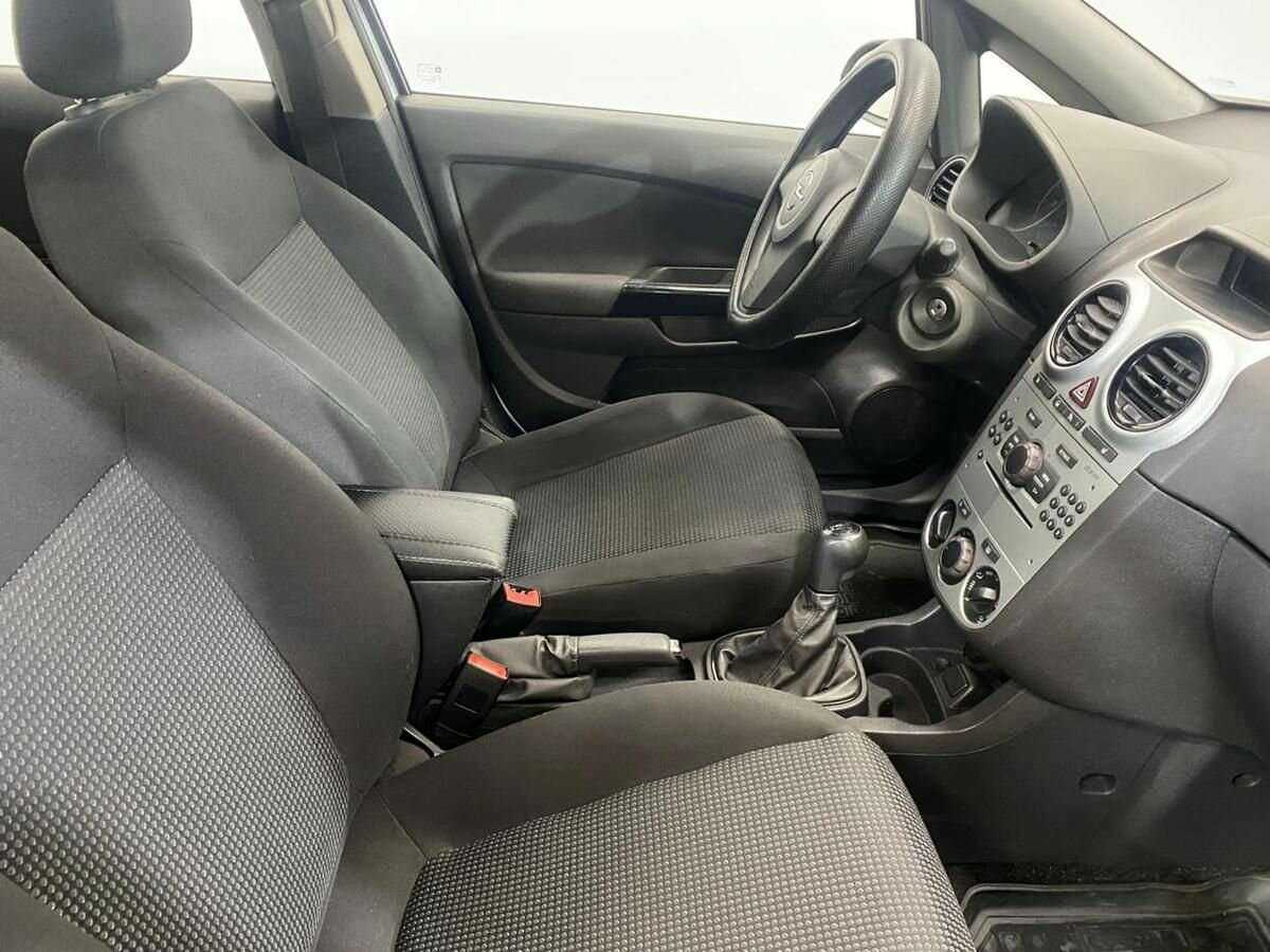 Opel Corsa с пробегом — 2012 год. Фото: #9