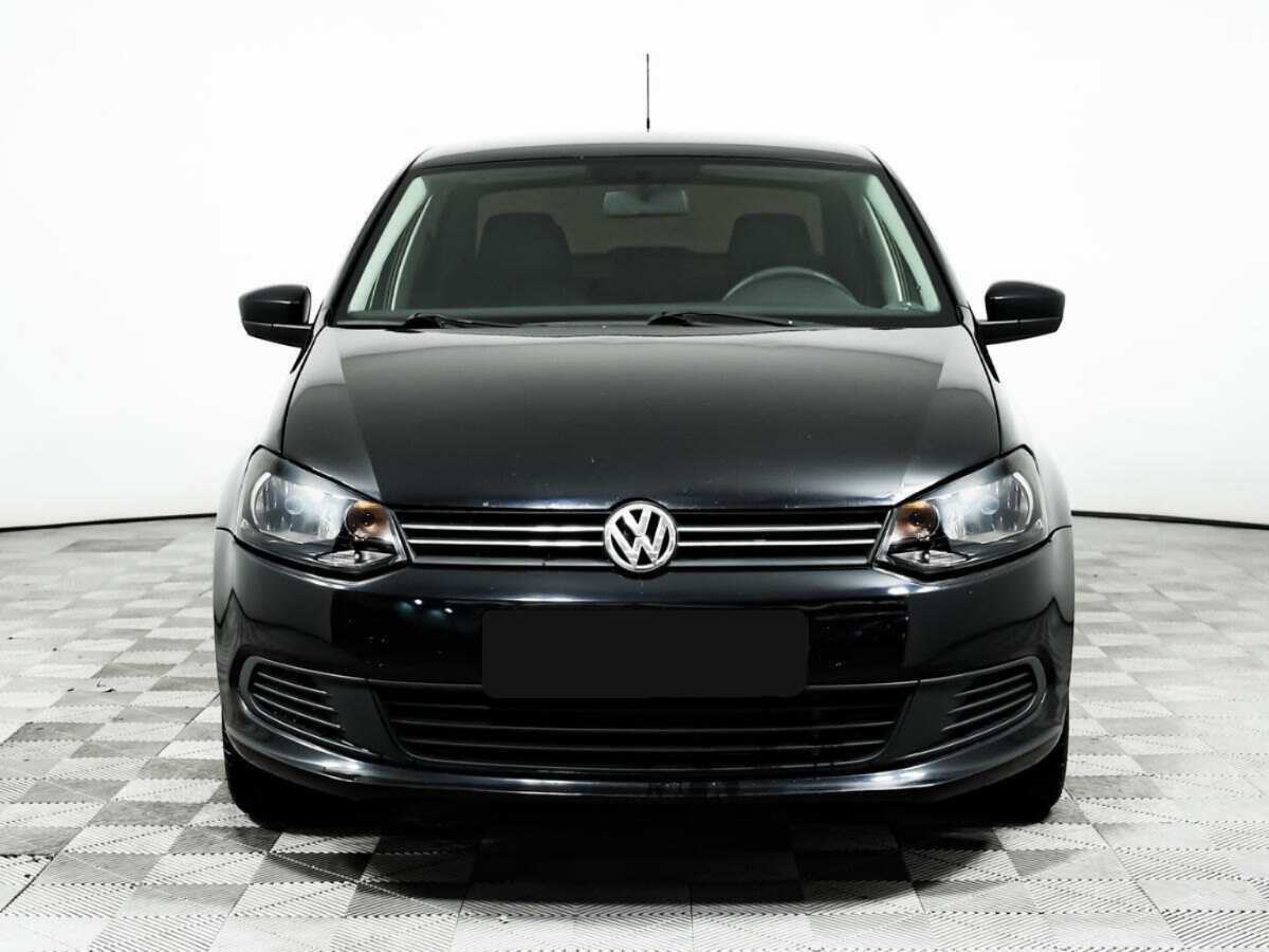 Volkswagen Polo с пробегом — 2012 год. Фото: #1