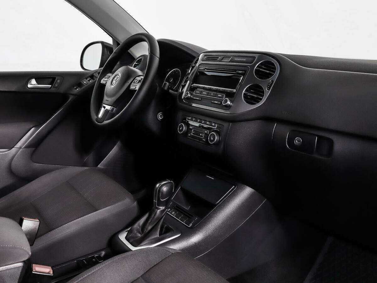 Volkswagen Tiguan с пробегом — 2014 год. Фото: #10