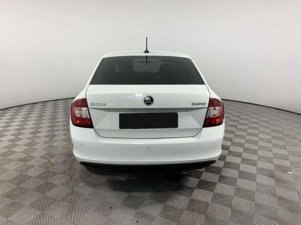 Skoda Rapid с пробегом — 2019 год. Фото: #5
