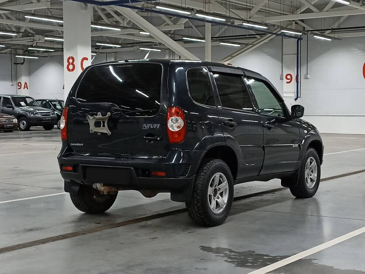 Chevrolet Niva с пробегом — 2018 год. Фото: #4