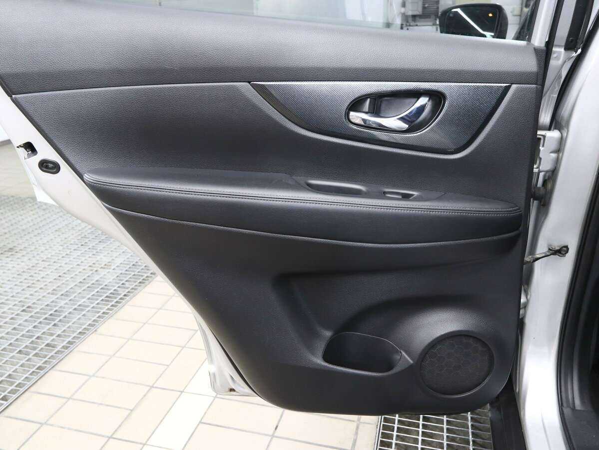 Nissan X-Trail с пробегом — 2015 год. Фото: #10
