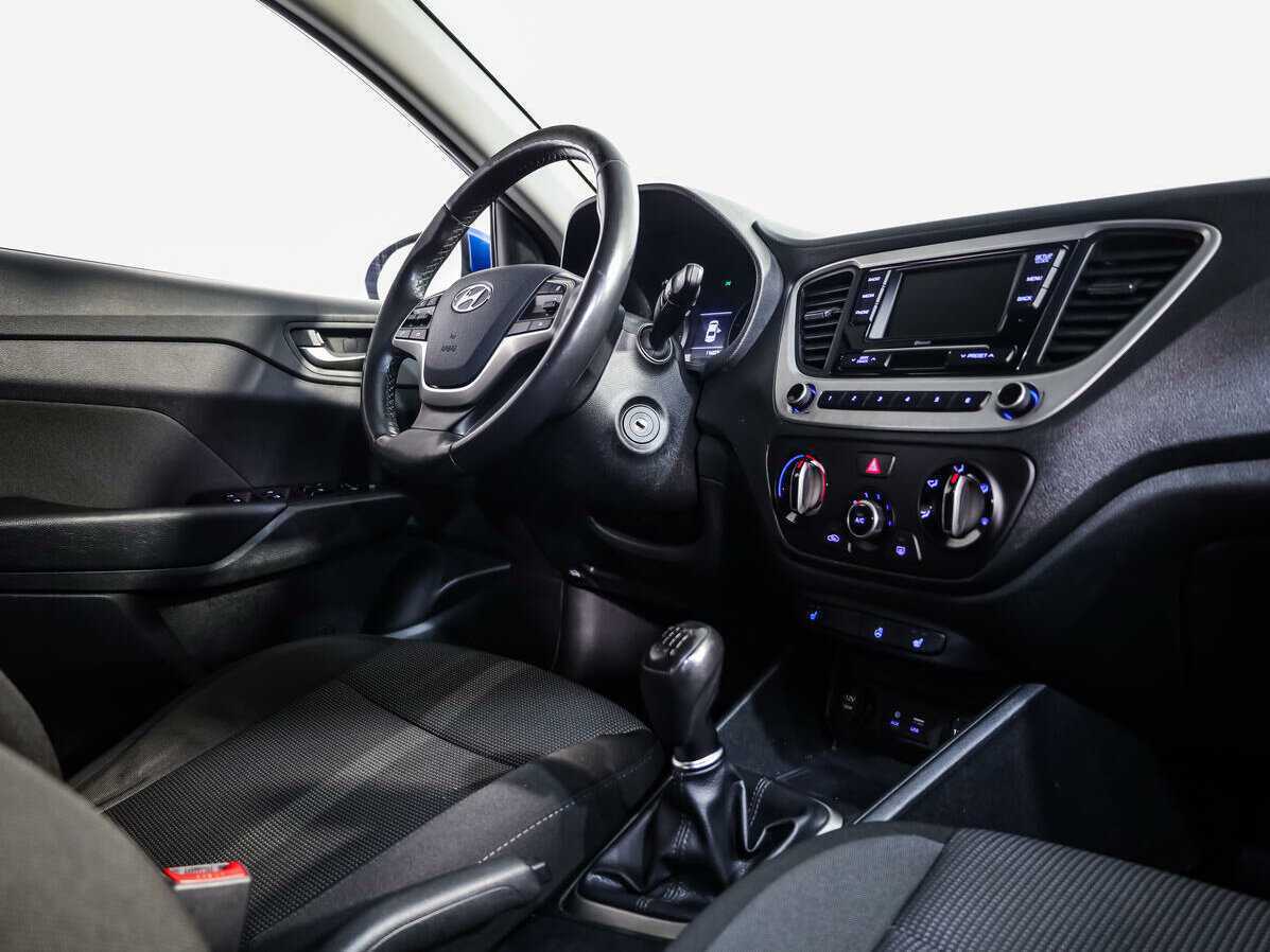 Hyundai Solaris с пробегом — 2018 год. Фото: #7