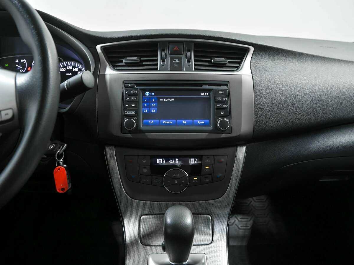 Nissan Sentra с пробегом — 2015 год. Фото: #8