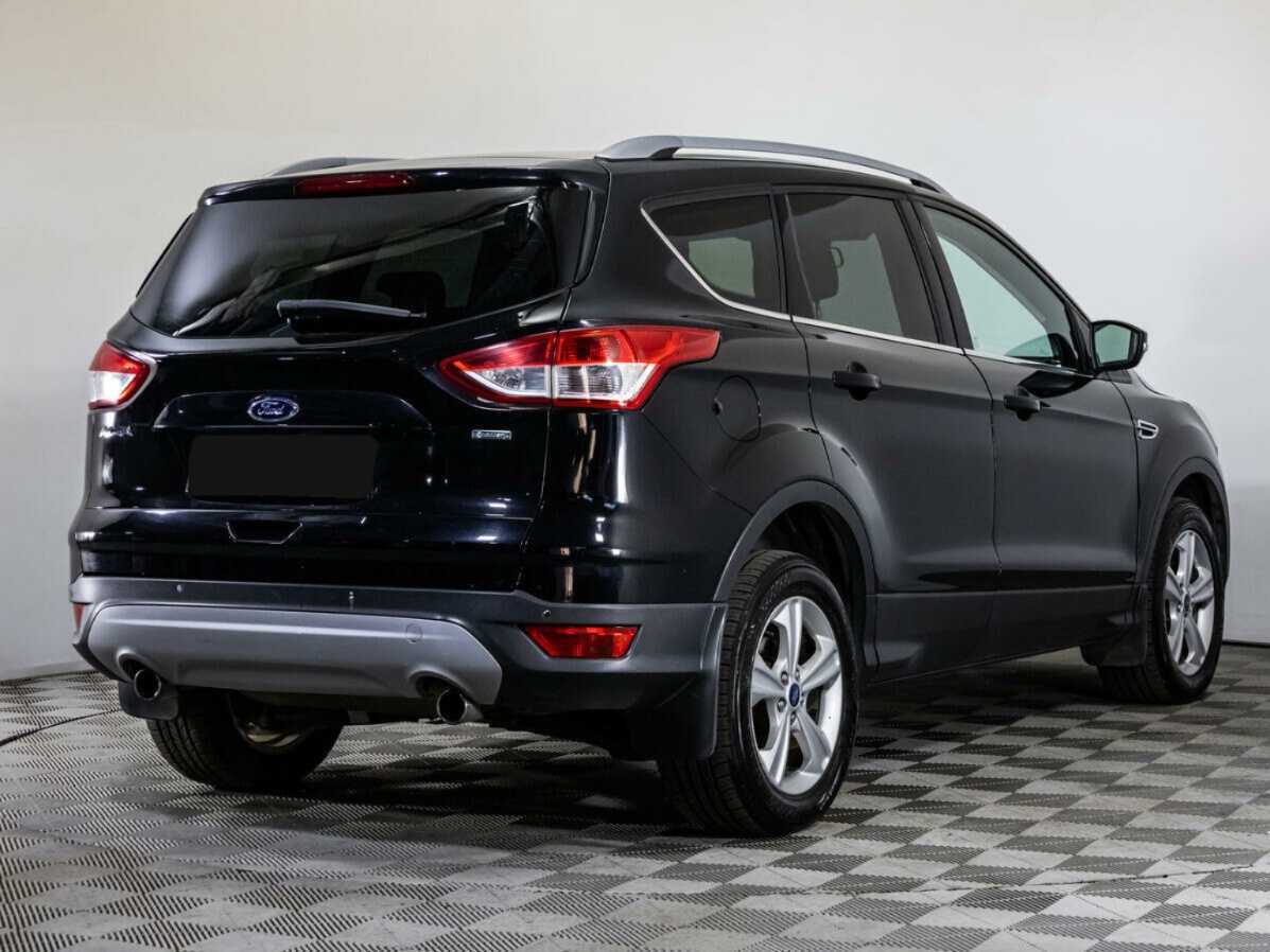 Ford Kuga с пробегом — 2014 год. Фото: #4