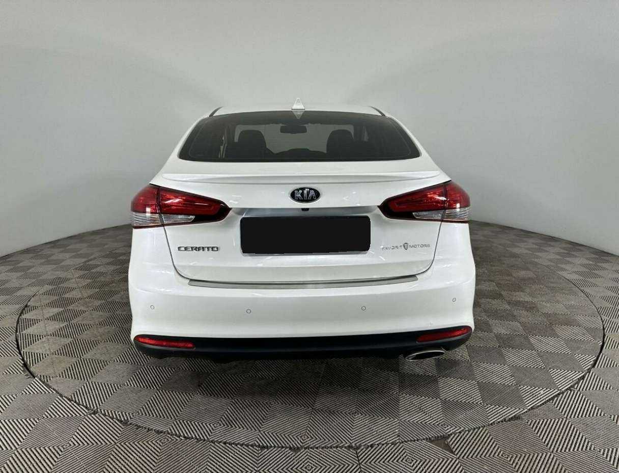 Kia Cerato с пробегом — 2018 год. Фото: #2