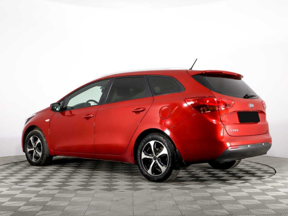 Kia Ceed с пробегом — 2014 год. Фото: #6