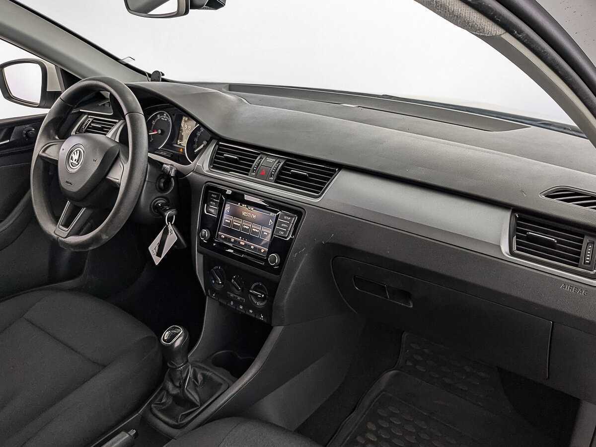 Skoda Rapid с пробегом — 2019 год. Фото: #12