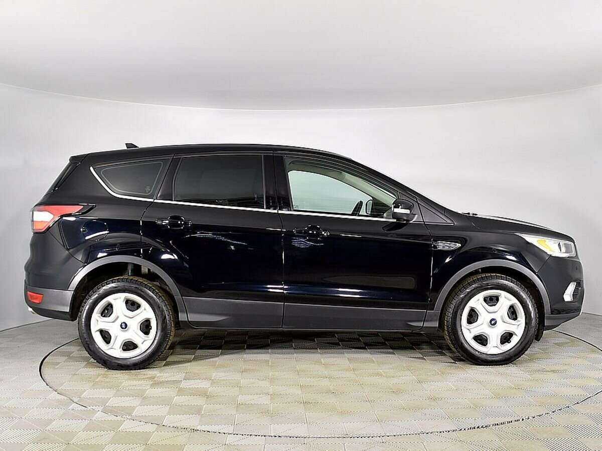 Ford Kuga с пробегом — 2017 год. Фото: #4