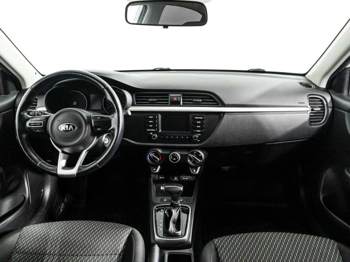 Kia Rio с пробегом — 2017 год. Фото: #12
