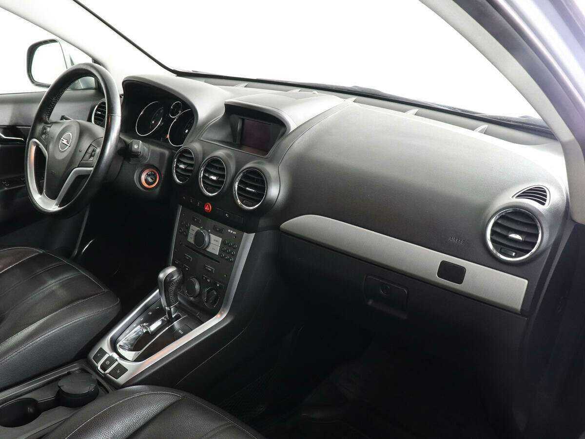 Opel Antara с пробегом — 2013 год. Фото: #8