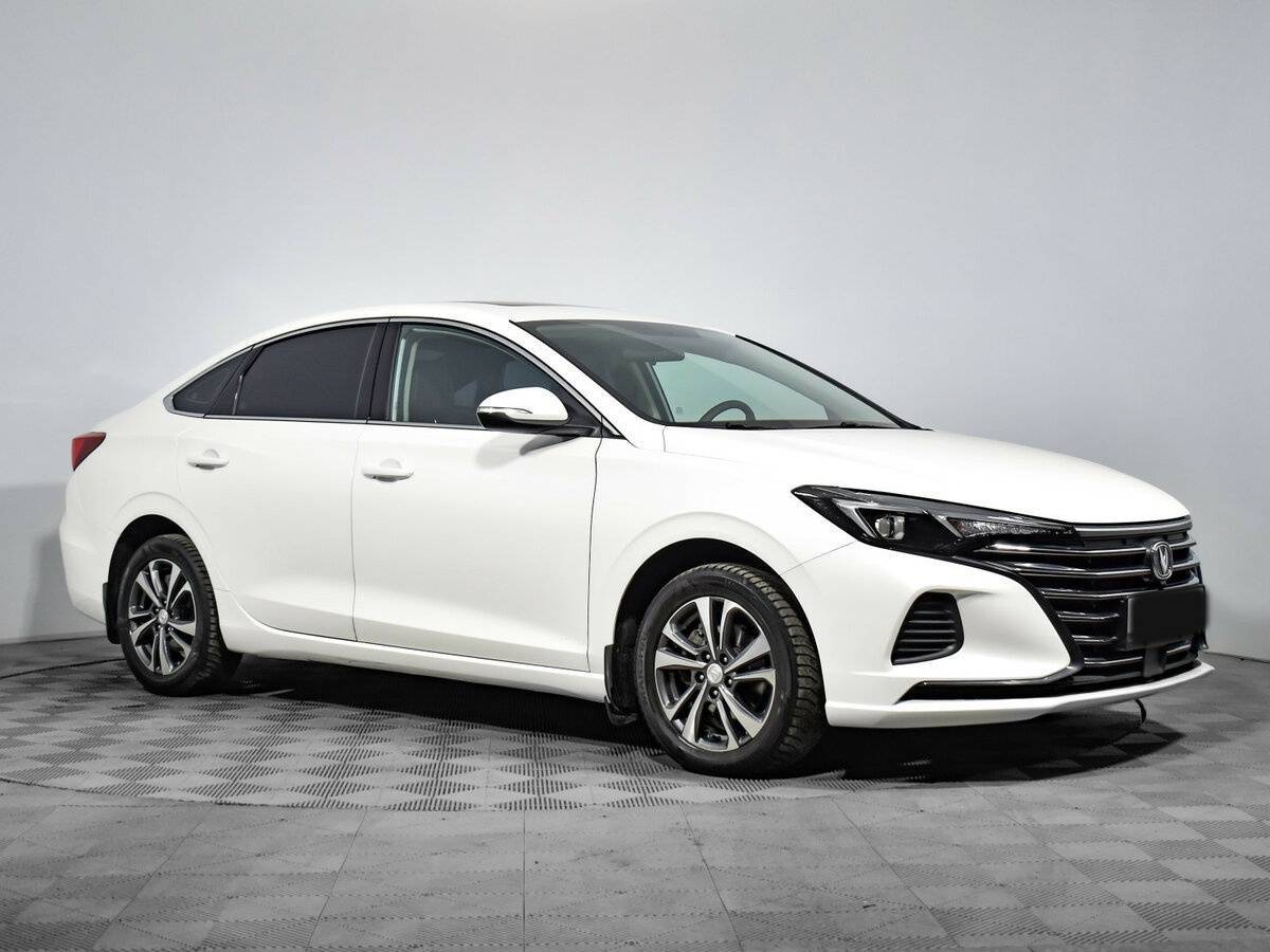 Changan Eado Plus с пробегом — 2023 год. Фото: #2