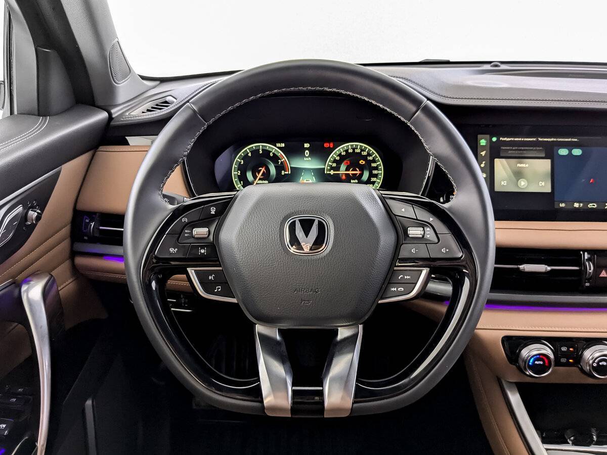 Changan CS95 с пробегом — 2023 год. Фото: #21