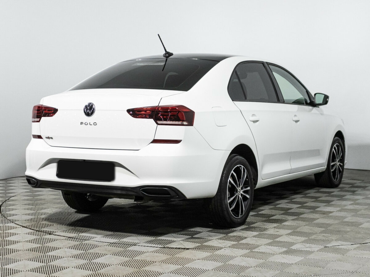 Volkswagen Polo с пробегом — 2021 год. Фото: #4