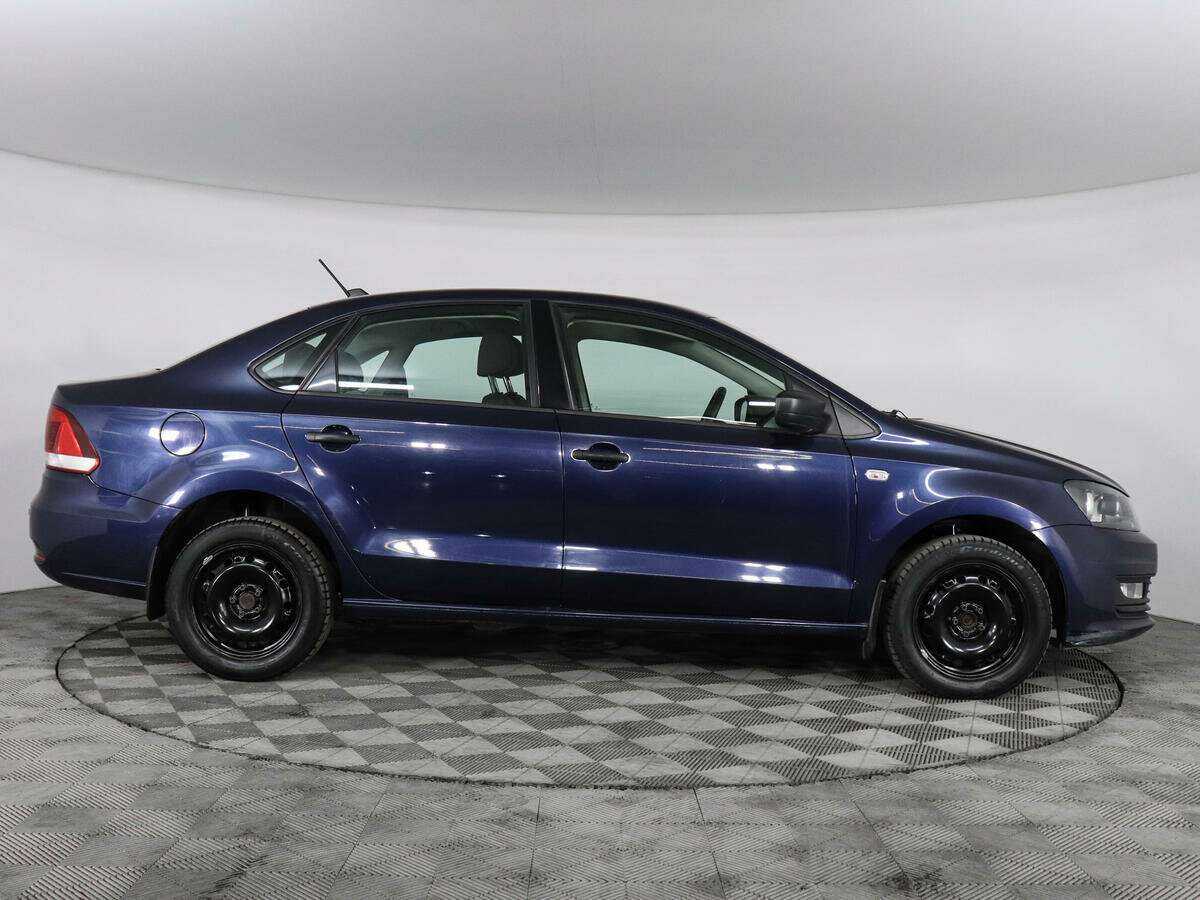 Volkswagen Polo с пробегом — 2017 год. Фото: #3