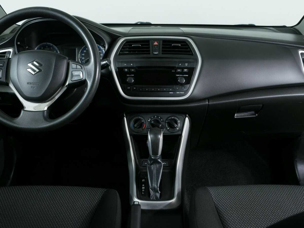 Suzuki SX4 с пробегом — 2014 год. Фото: #8