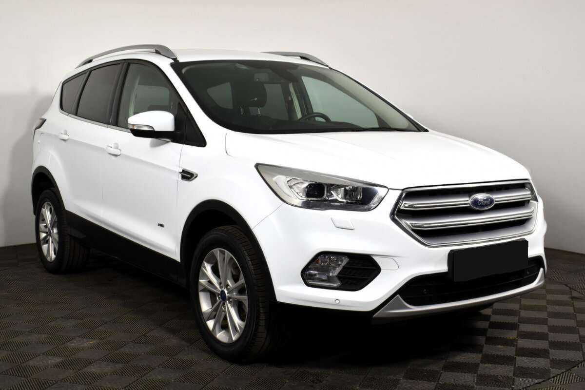 Ford Kuga с пробегом — 2017 год. Фото: #2