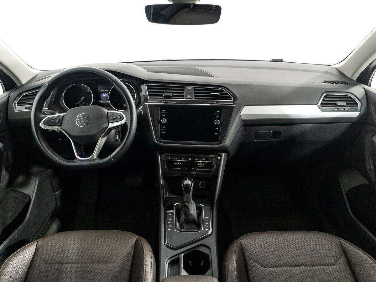 Volkswagen Tiguan с пробегом — 2021 год. Фото: #12