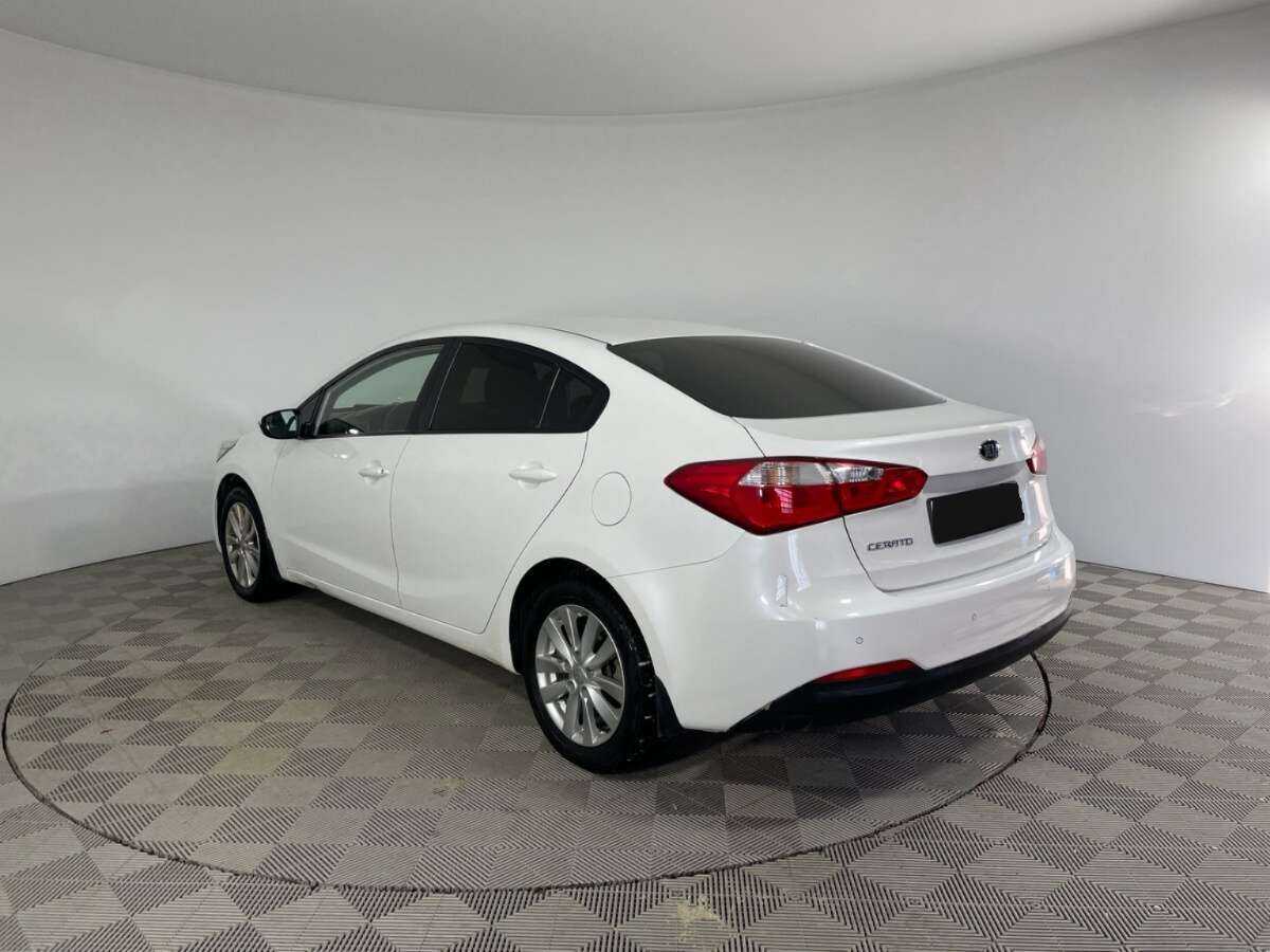 Kia Cerato с пробегом — 2014 год. Фото: #5