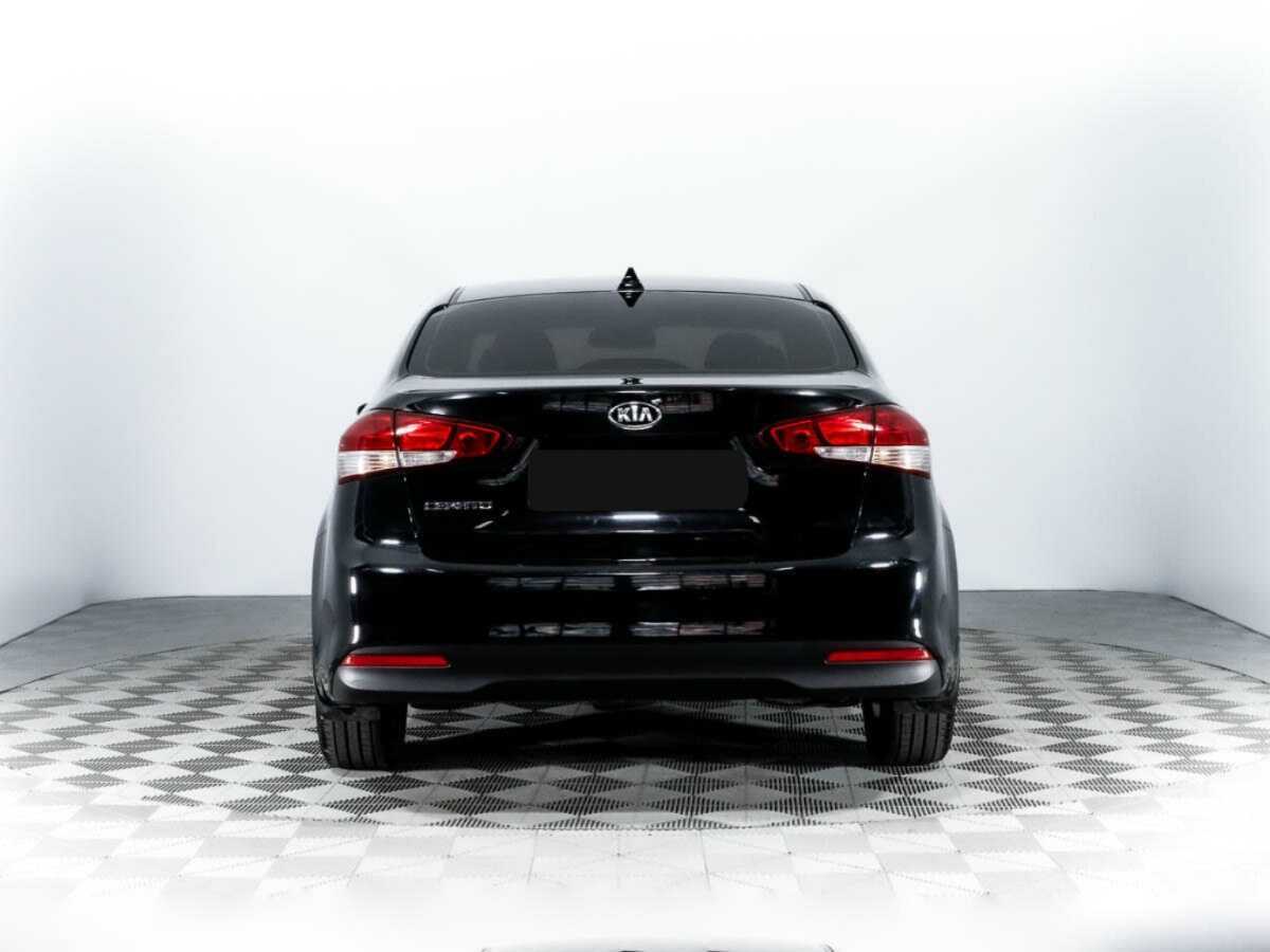 Kia Cerato с пробегом — 2018 год. Фото: #5