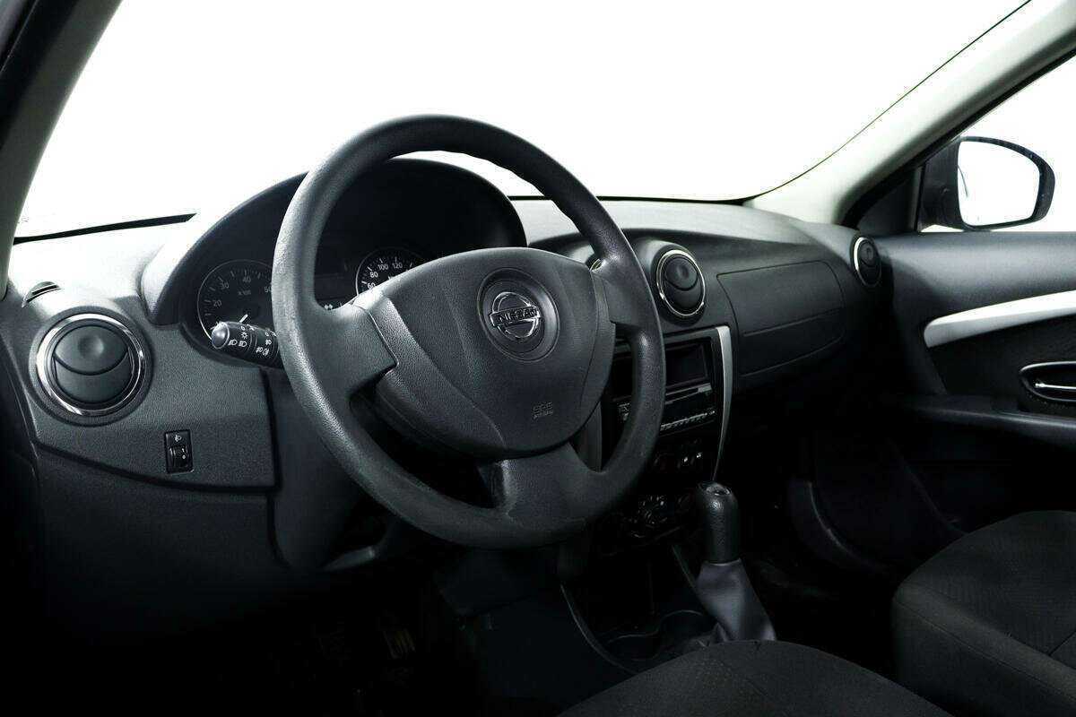 Nissan Almera с пробегом — 2014 год. Фото: #12