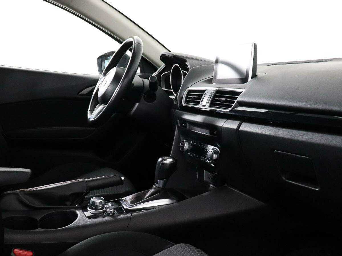 Mazda 3 с пробегом — 2014 год. Фото: #6