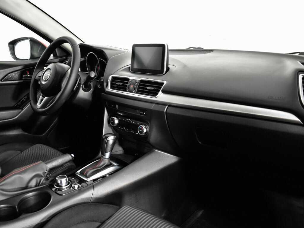 Mazda 3 с пробегом — 2014 год. Фото: #8
