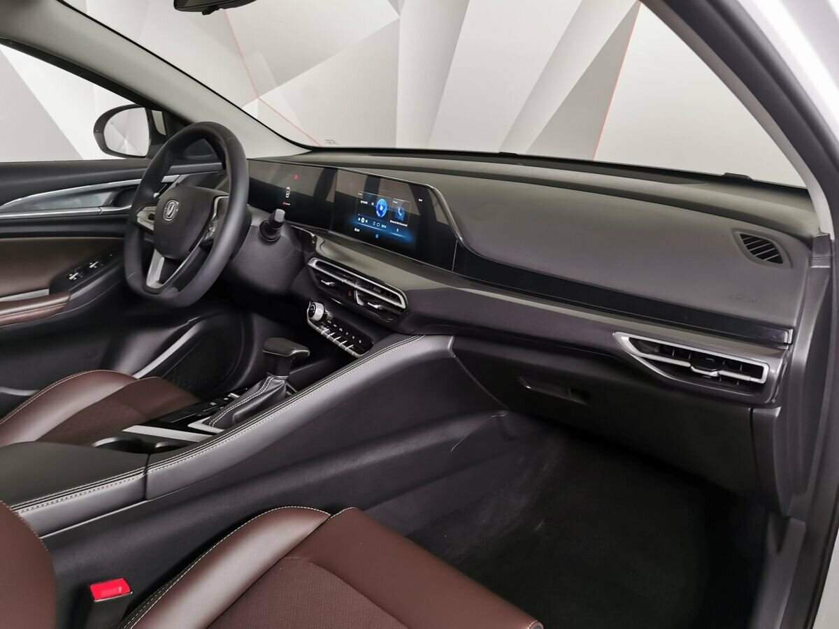 Changan Eado Plus с пробегом — 2023 год. Фото: #10