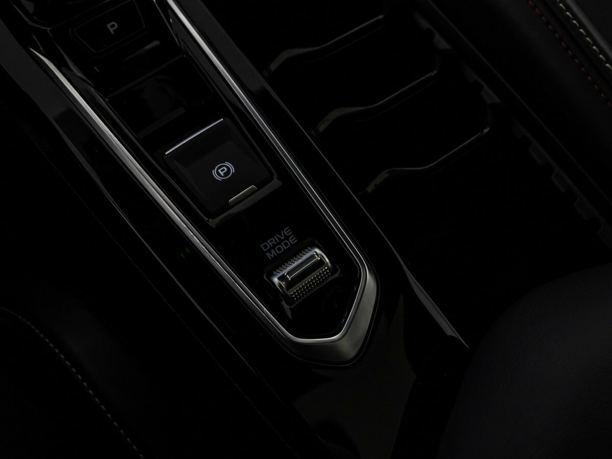 Geely Coolray с пробегом — 2023 год. Фото: #17