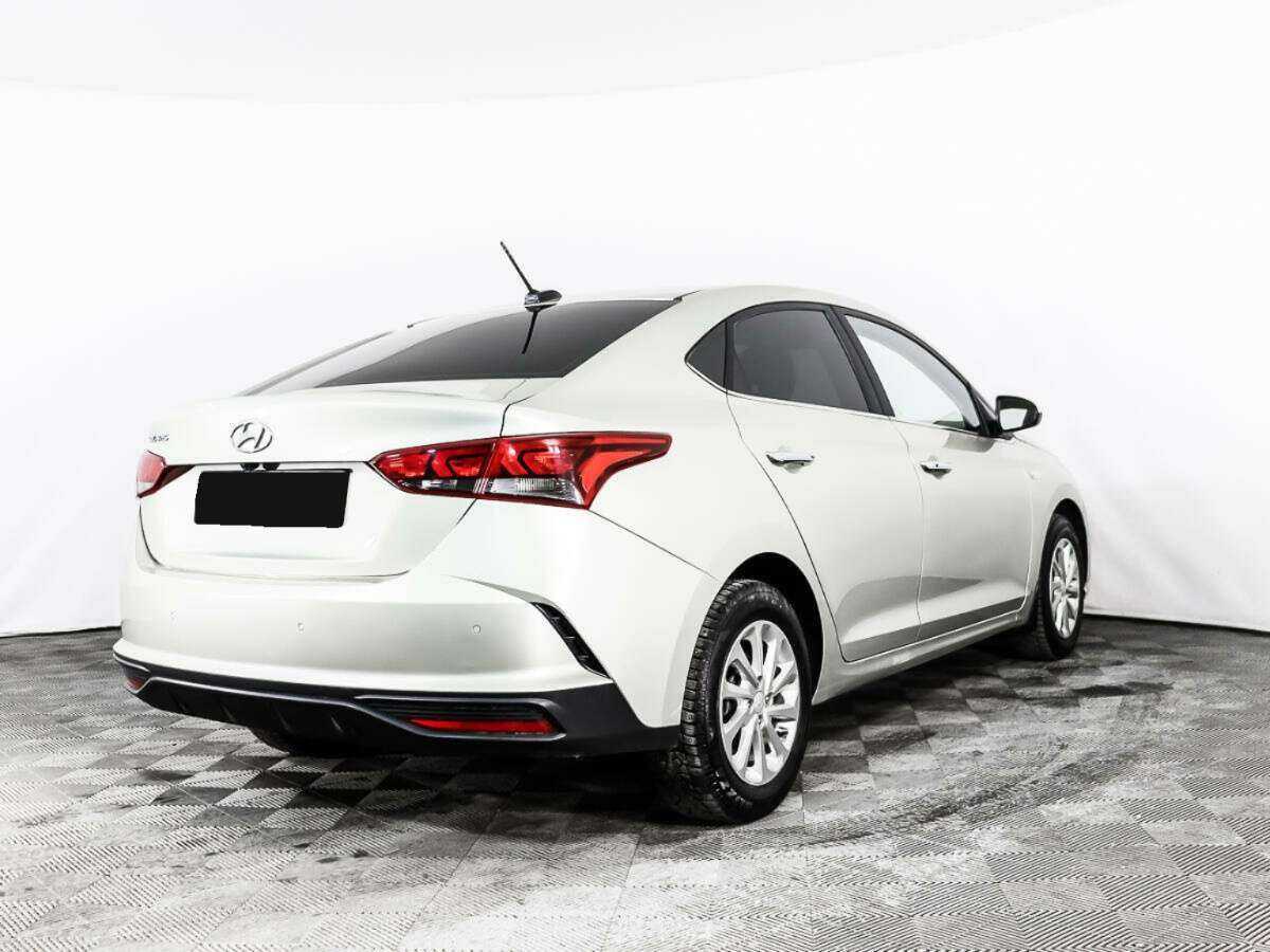 Hyundai Solaris с пробегом — 2020 год. Фото: #4