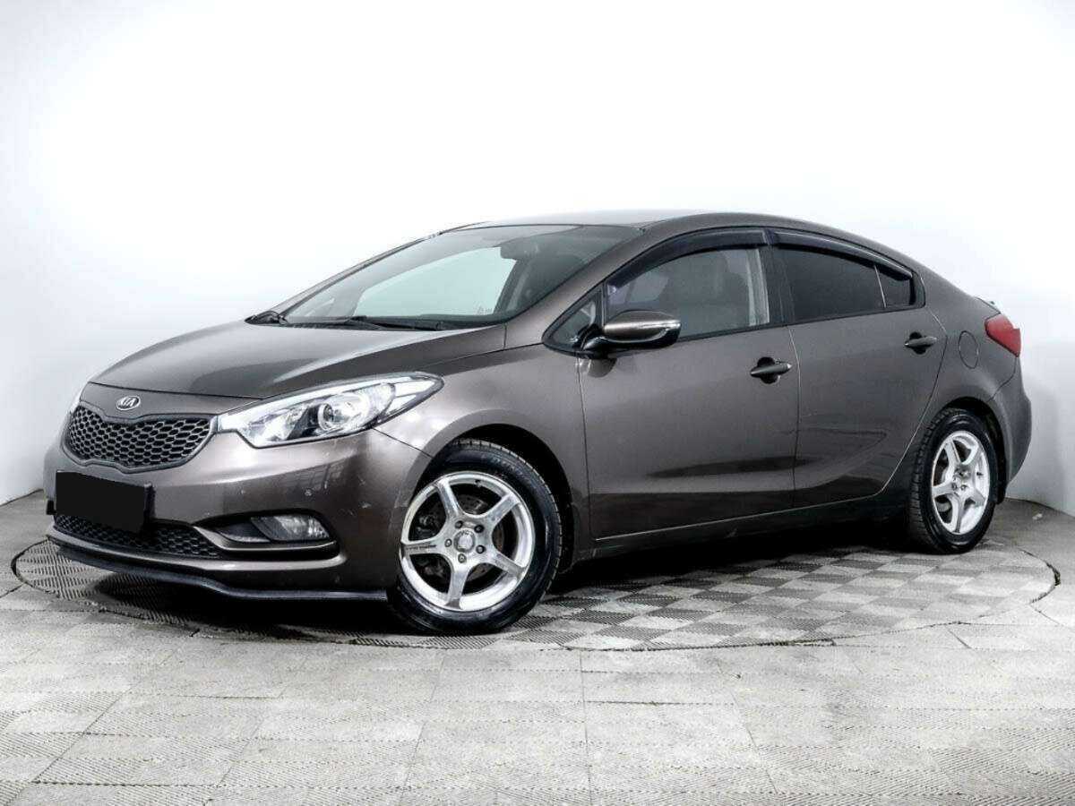 Kia Cerato с пробегом — 2015 год. Посмотреть фото