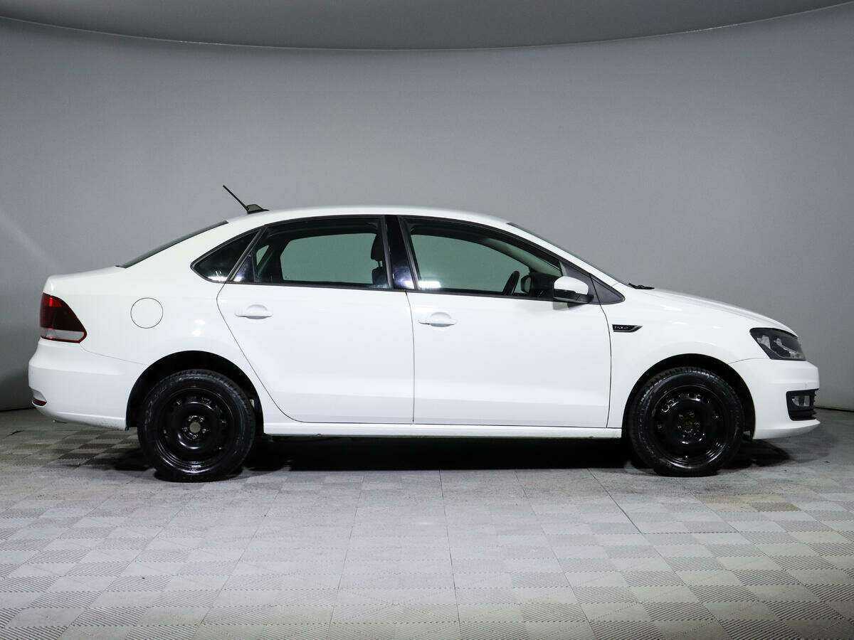 Volkswagen Polo с пробегом — 2019 год. Фото: #3