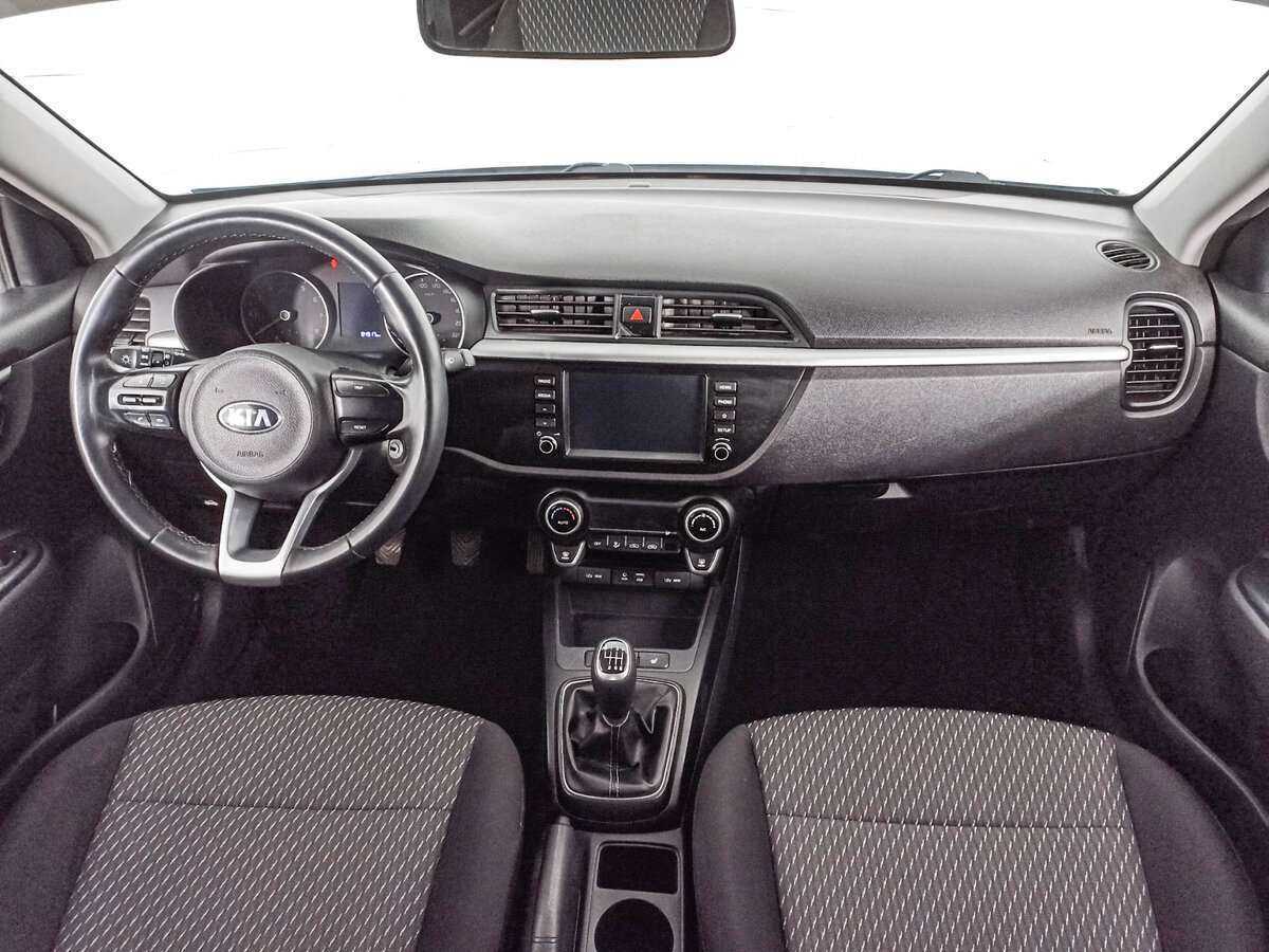 Kia Rio с пробегом — 2018 год. Фото: #11
