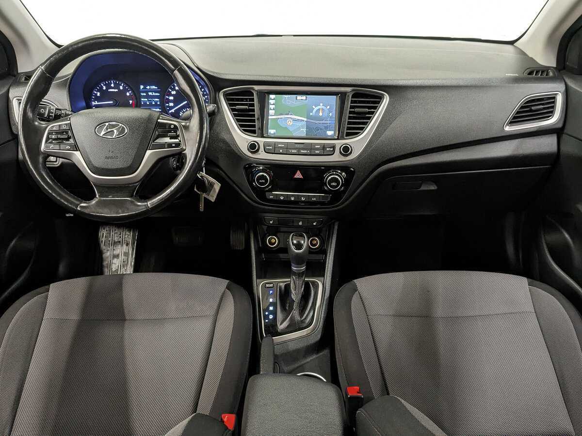 Hyundai Solaris с пробегом — 2018 год. Фото: #9