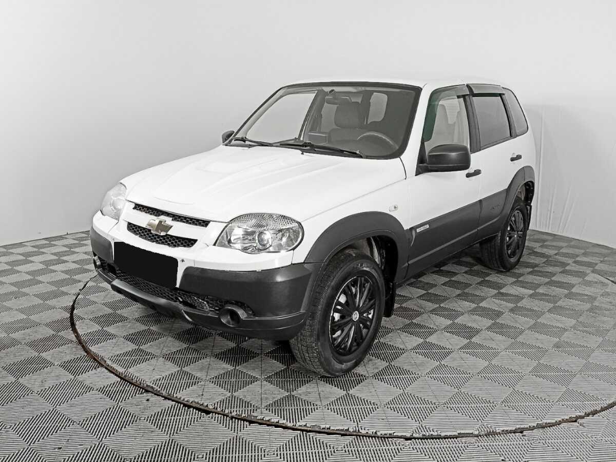 Chevrolet Niva с пробегом — 2015 год. Посмотреть фото