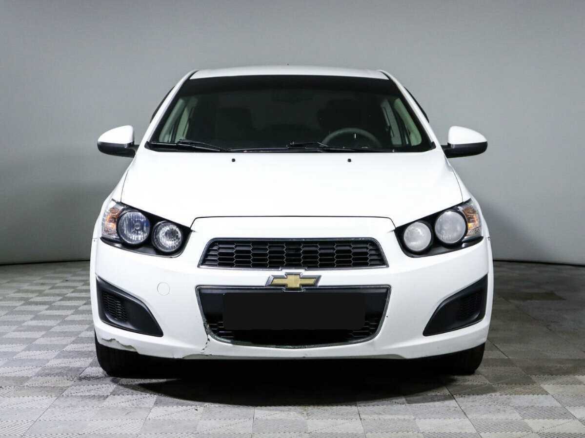 Chevrolet Aveo с пробегом — 2012 год. Фото: #1