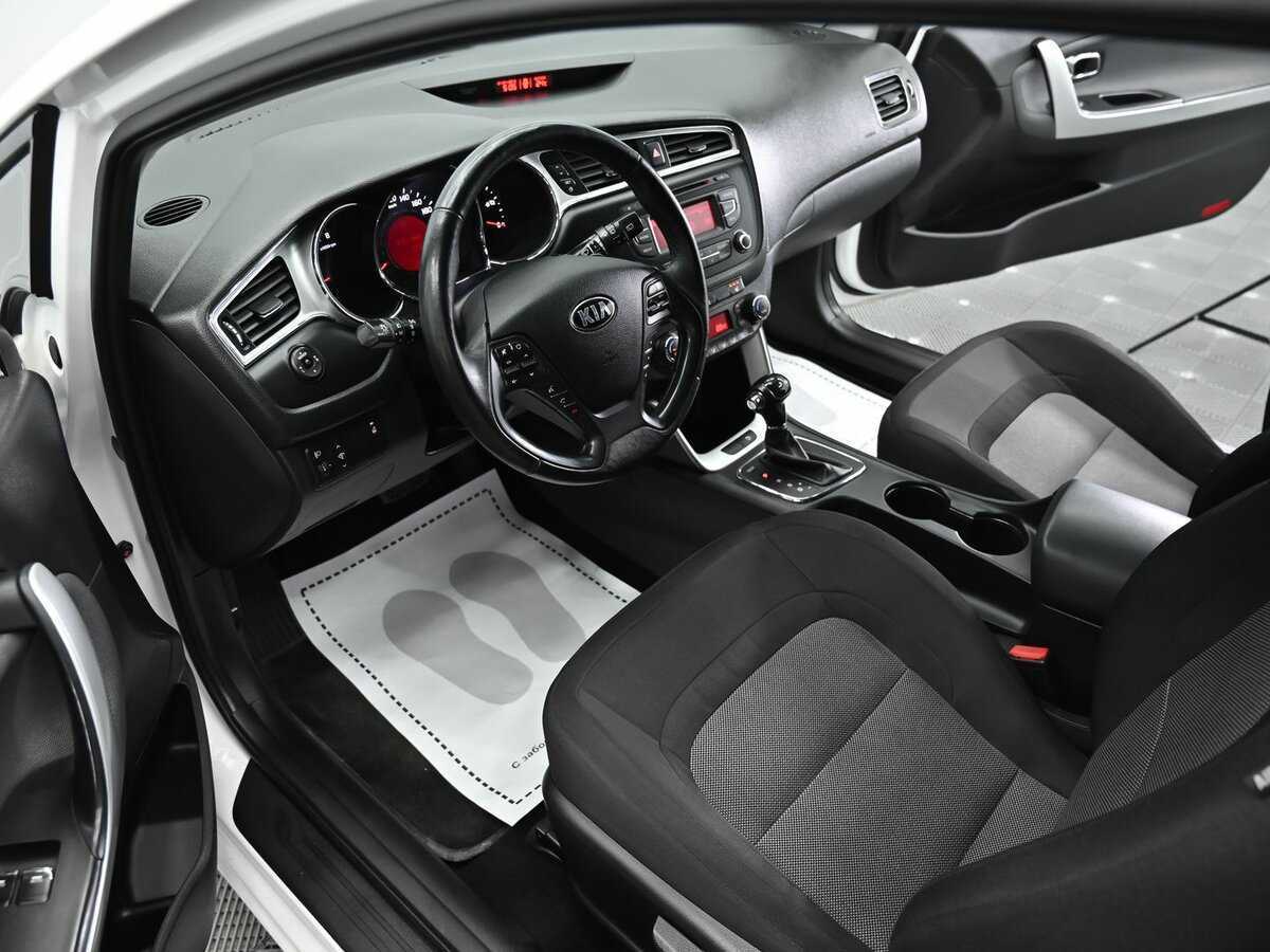 Kia Ceed с пробегом — 2017 год. Фото: #7