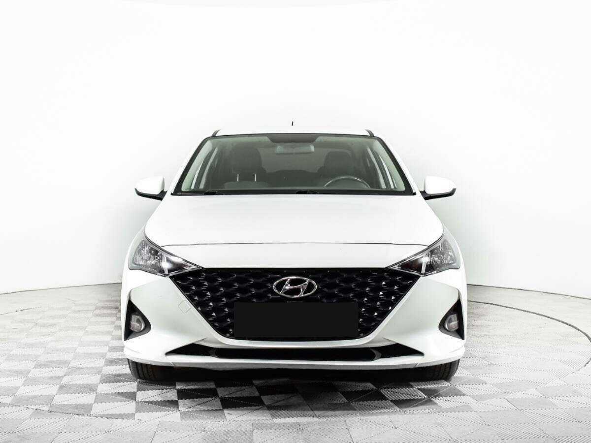 Hyundai Solaris с пробегом — 2020 год. Фото: #1