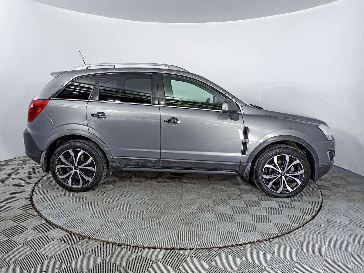 Opel Antara с пробегом — 2012 год. Фото: #3
