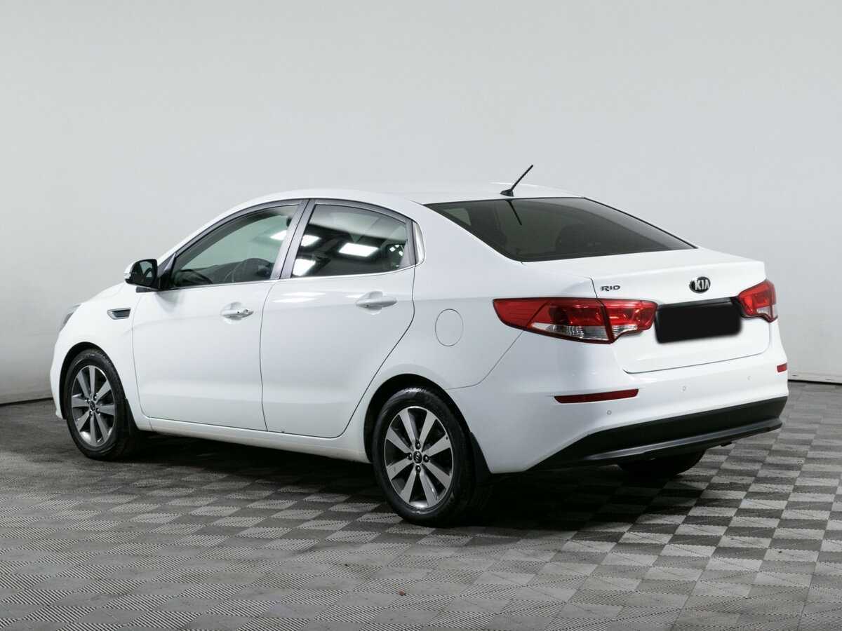 Kia Rio с пробегом — 2016 год. Фото: #5