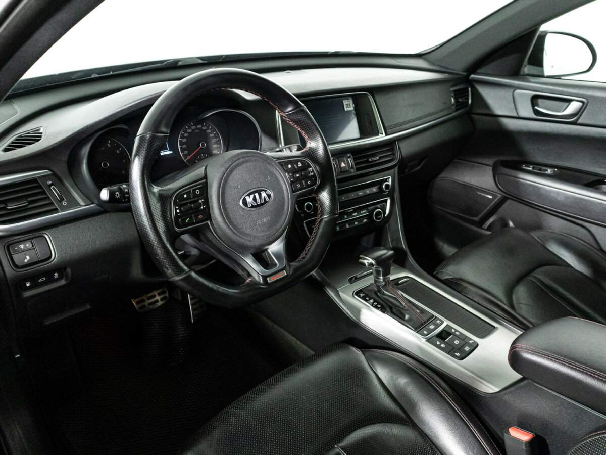 Kia Optima с пробегом — 2016 год. Фото: #10