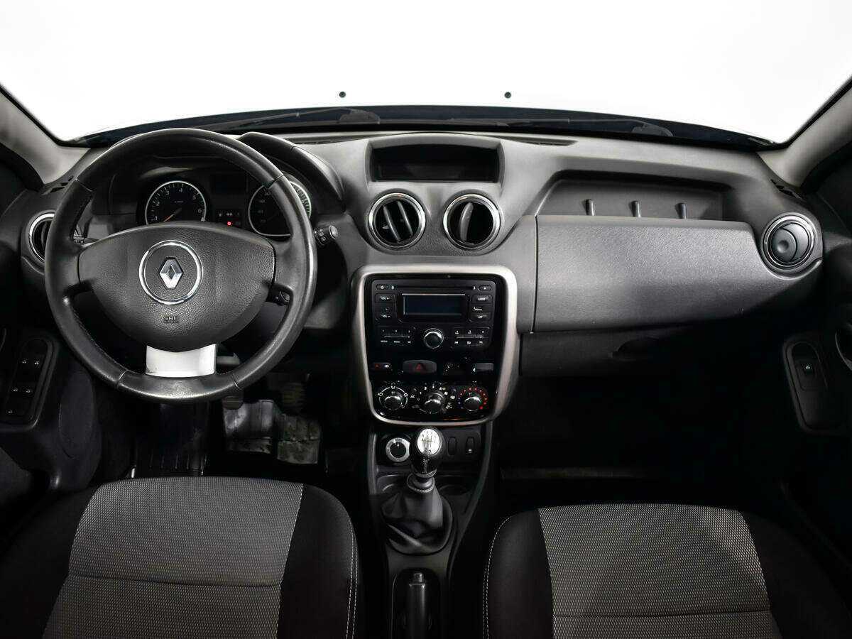Renault Duster с пробегом — 2015 год. Фото: #11