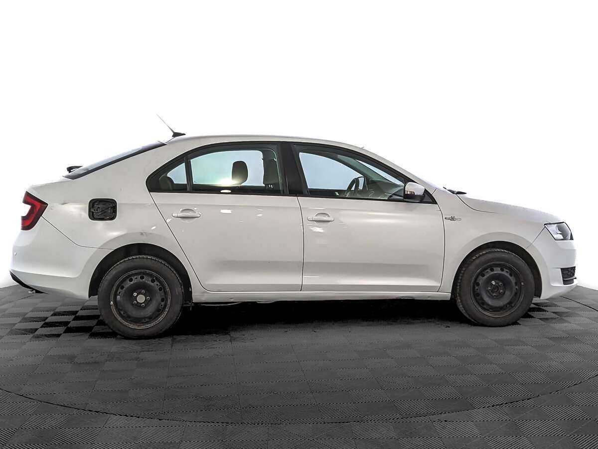 Skoda Rapid с пробегом — 2019 год. Фото: #3