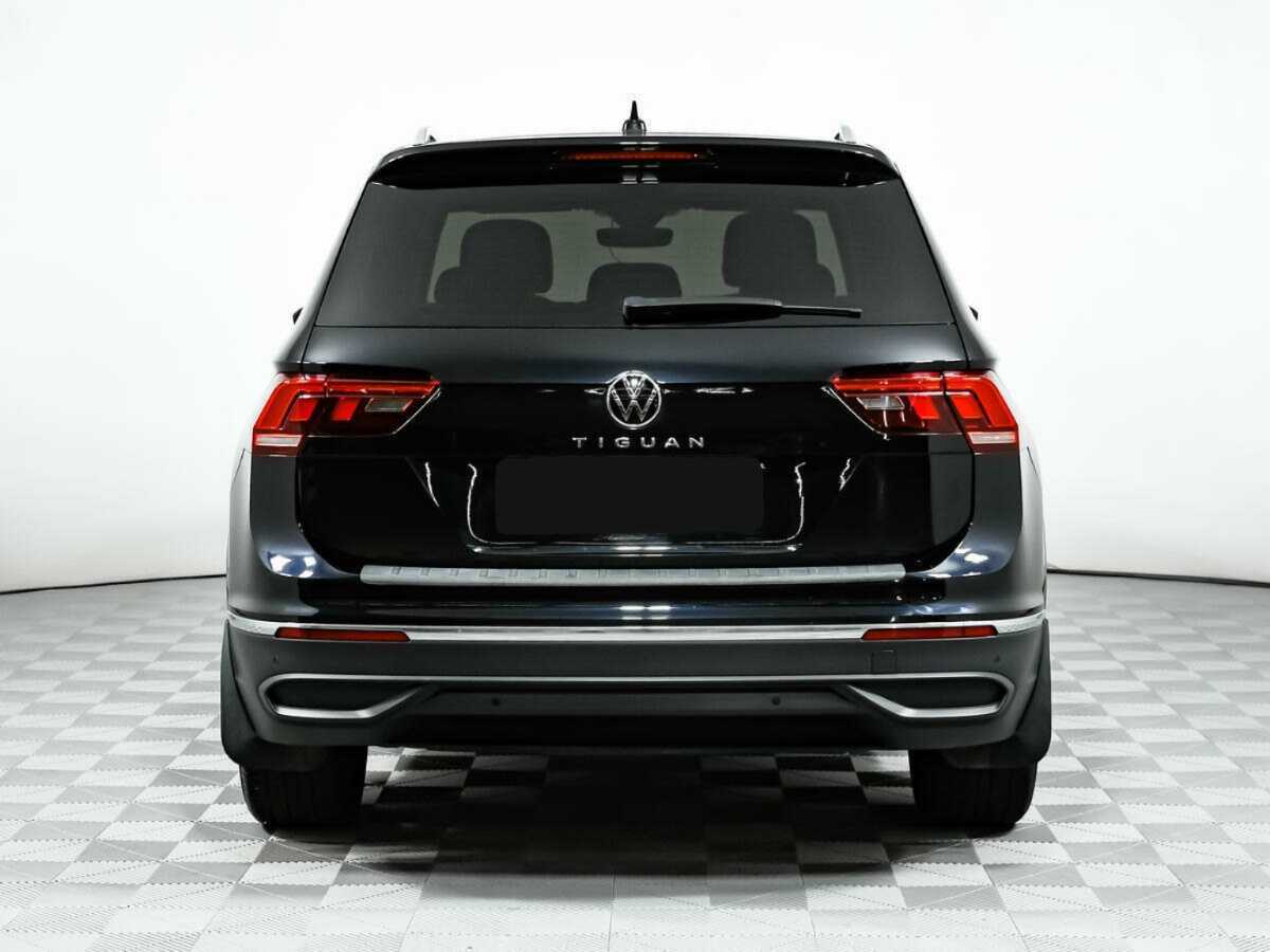 Volkswagen Tiguan с пробегом — 2021 год. Фото: #5