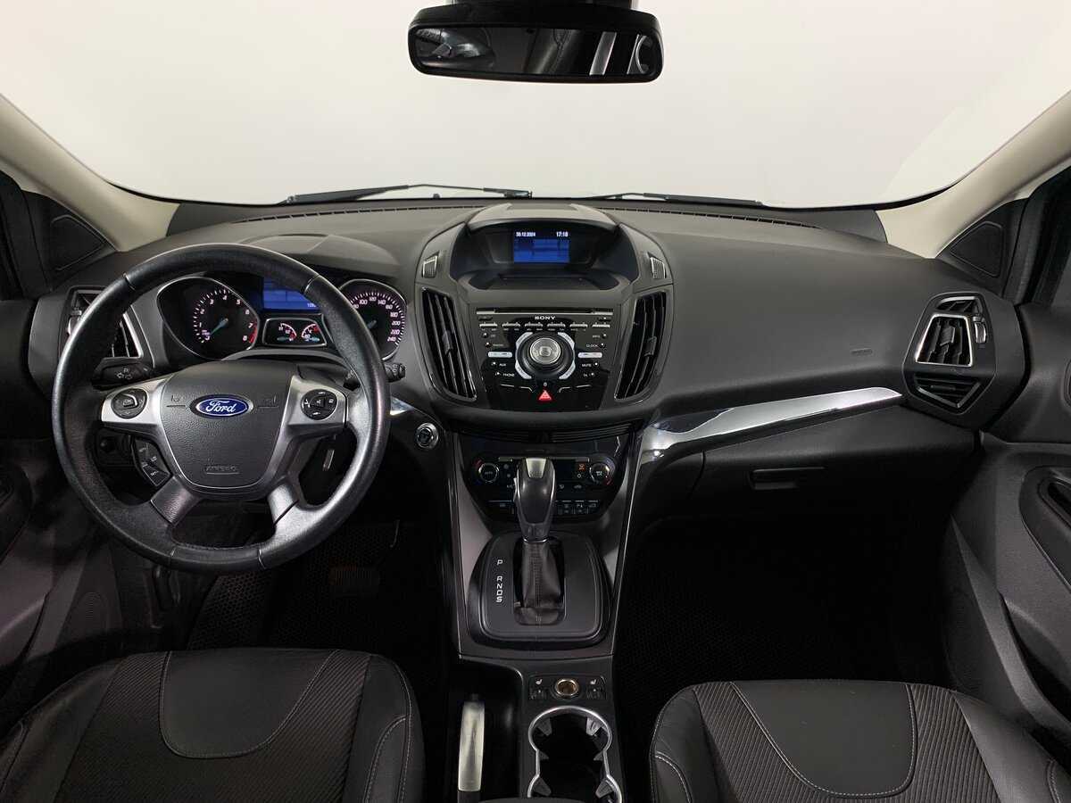 Ford Kuga с пробегом — 2016 год. Фото: #12