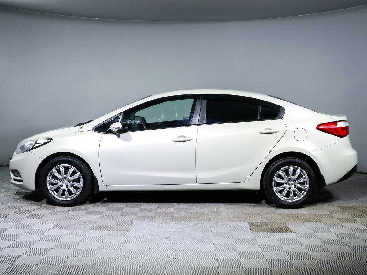Kia Cerato с пробегом — 2014 год. Фото: #7