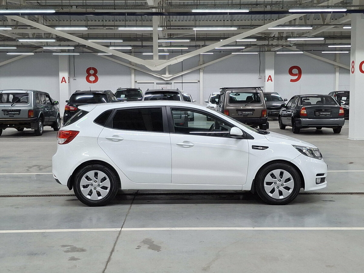 Kia Rio с пробегом — 2017 год. Фото: #3