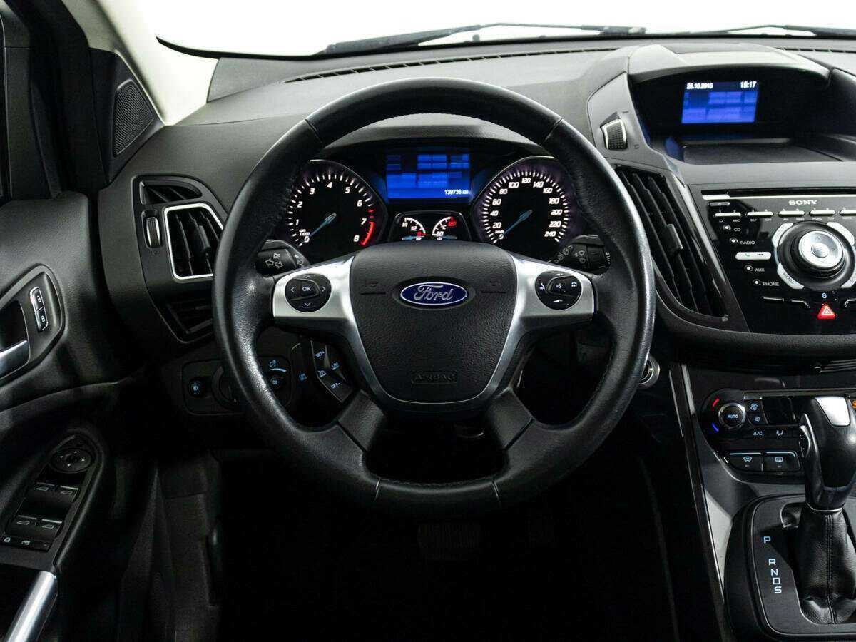 Ford Kuga с пробегом — 2016 год. Фото: #18